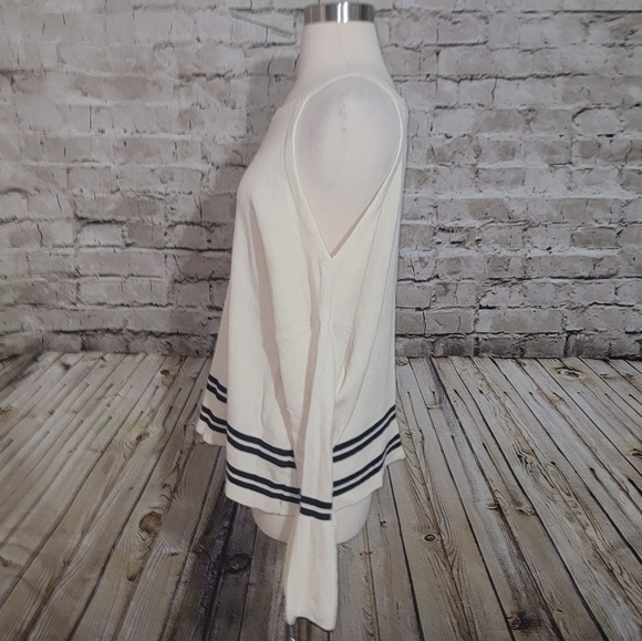 Anthropologie Knitted&Knotted Sweater Size M Cream/Blue - Picture 3 of 11